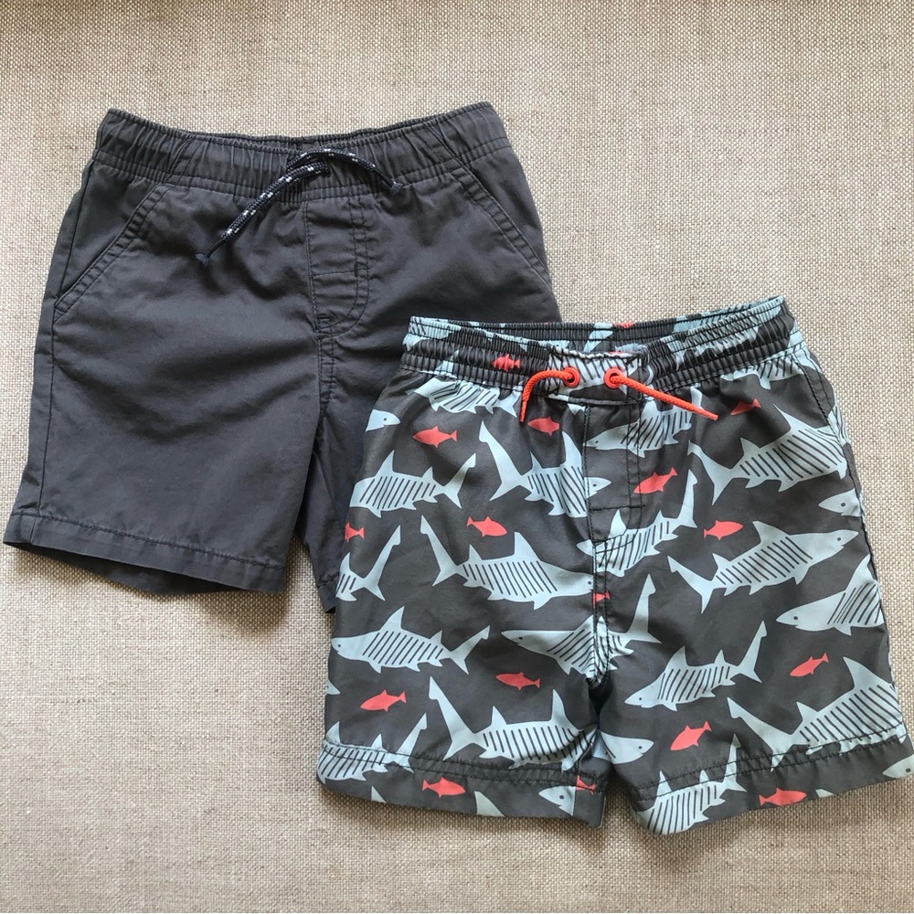 Shorts Lot. 3T. Twill short and swim trunks.